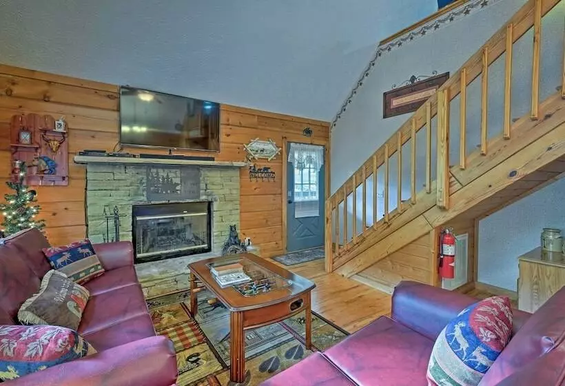 Return To Eden Cabin W/ Hot Tub: 4 Mi To Dollywood