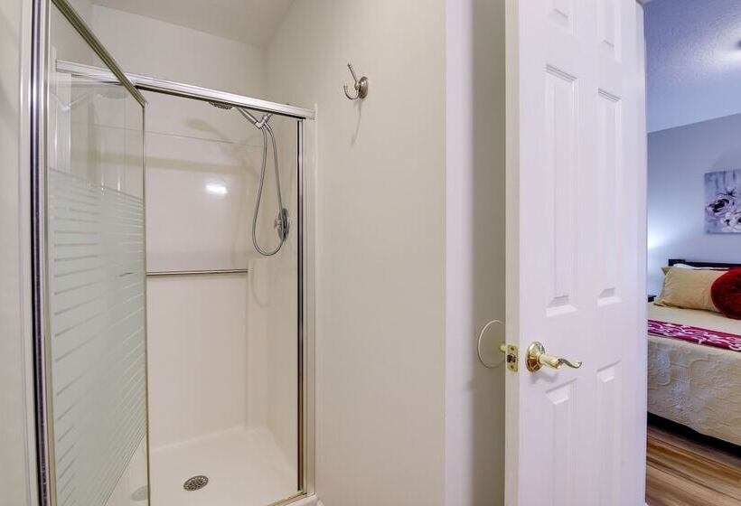 Smoky Mountains Cabin W/ Lake Access & Game Room!