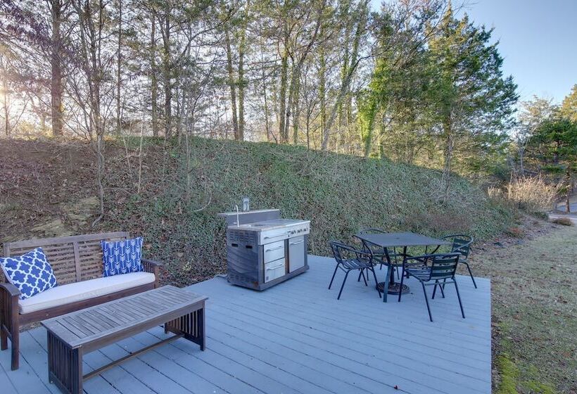 Smoky Mountains Cabin W/ Lake Access & Game Room!