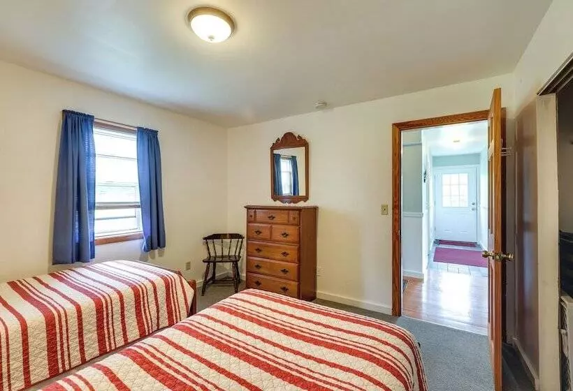 Shorefront House W/ Views, 14 Mi To Acadia Np