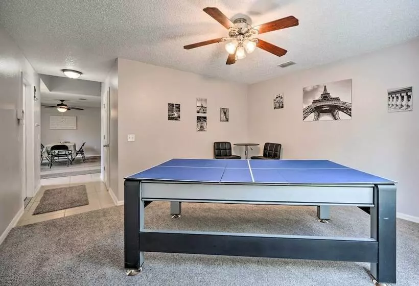 Game Room + Fenced Yard: Home Near Disney World!