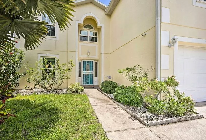 Game Room + Fenced Yard: Home Near Disney World!