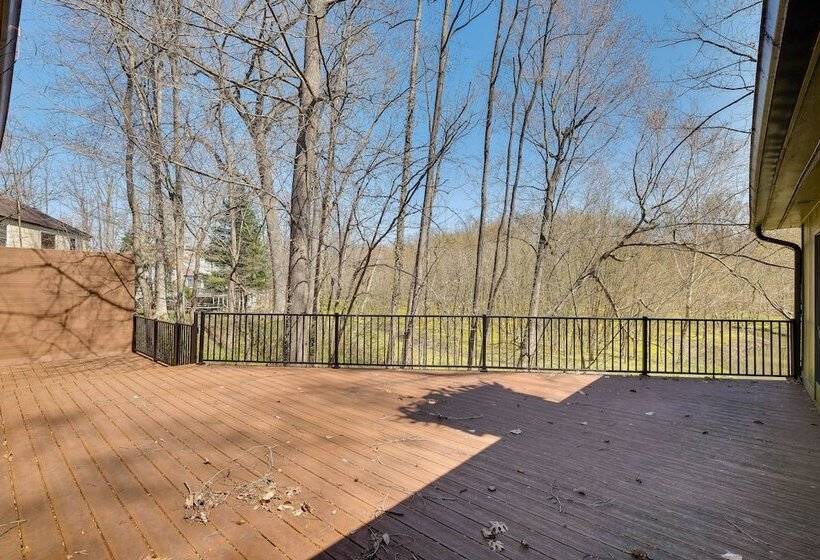 Spacious Prospect Cottage W/ Deck & Scenic Views