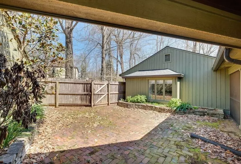 Spacious Prospect Cottage W/ Deck & Scenic Views