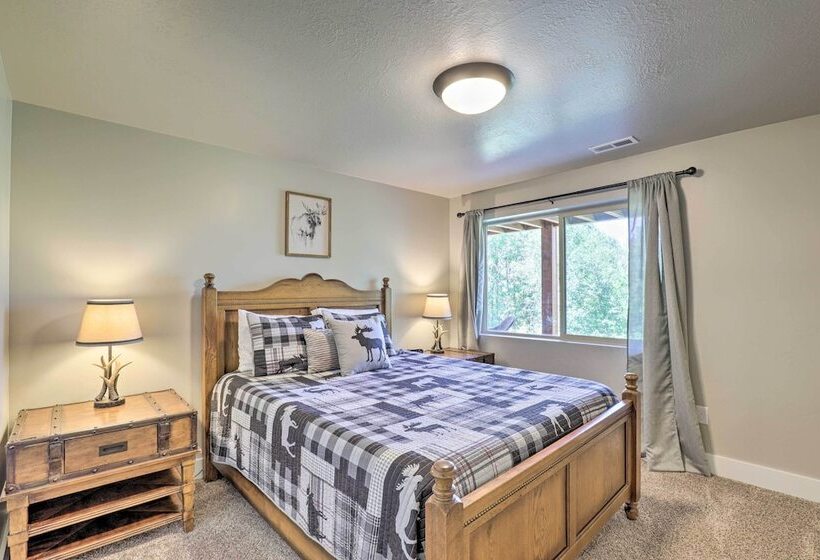 Spacious Resort Cabin In Manti La Sal Mtns!