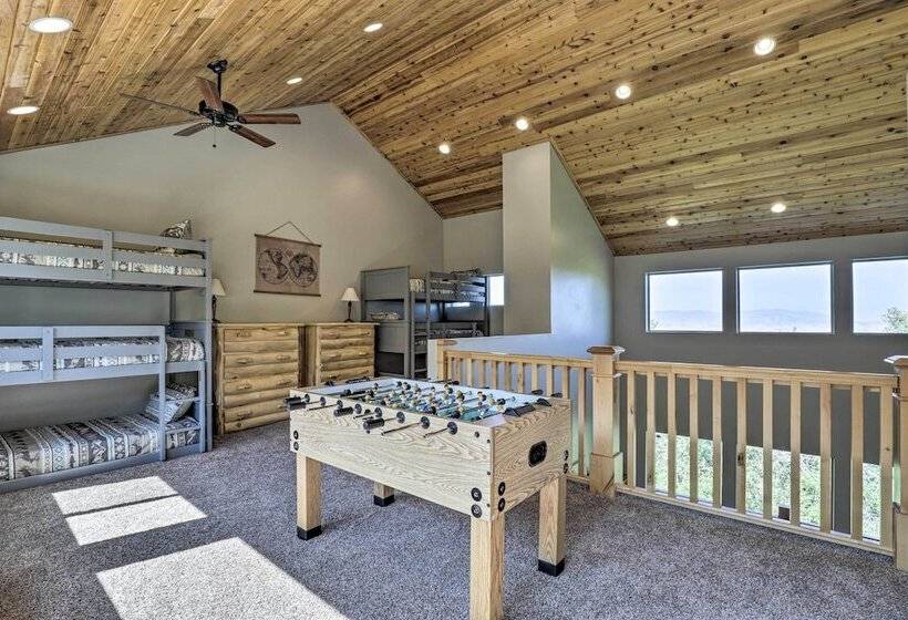 Spacious Resort Cabin In Manti La Sal Mtns!