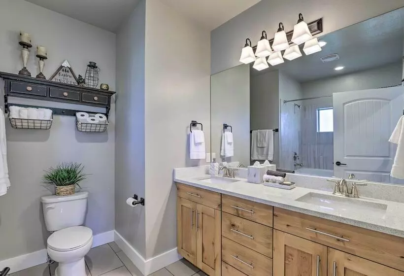 Spacious Resort Cabin In Manti La Sal Mtns!