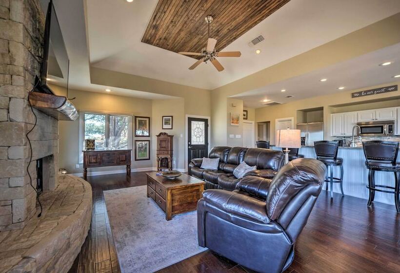 Spacious Spicewood Cottage, Close To Golfing!