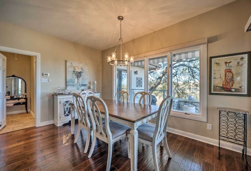 Spacious Spicewood Cottage, Close To Golfing!