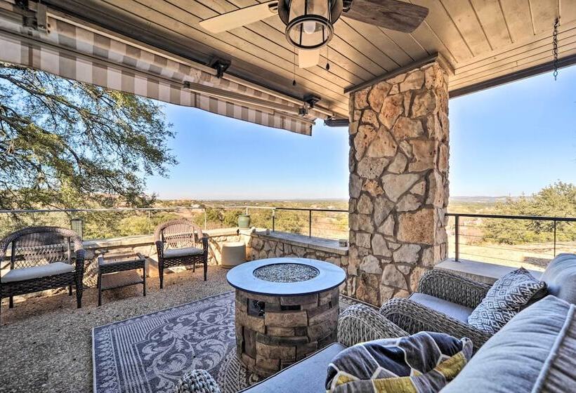 Spacious Spicewood Cottage, Close To Golfing!