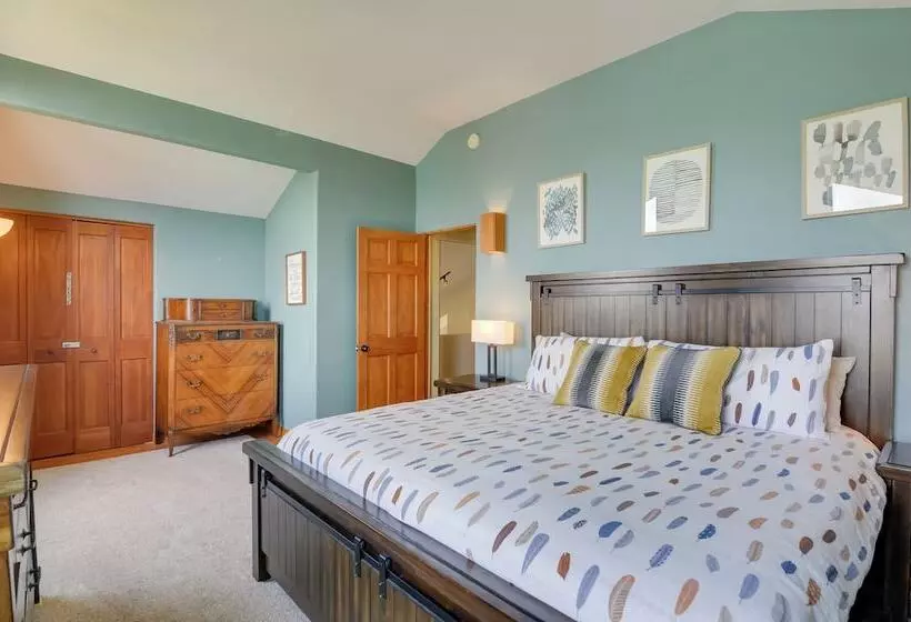 Deck & Fire Pit: Pagosa Springs Home!