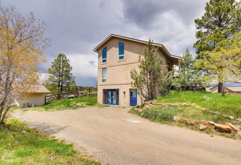 Deck & Fire Pit: Pagosa Springs Home!