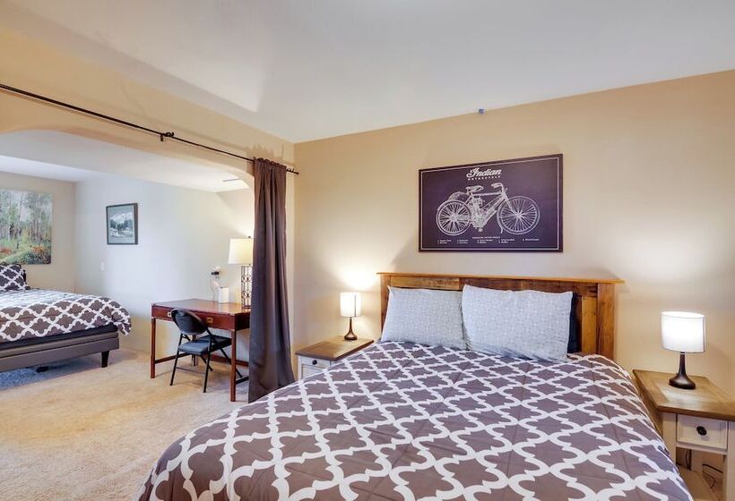 Deck & Fire Pit: Pagosa Springs Home!