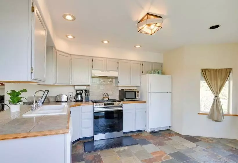 Deck & Fire Pit: Pagosa Springs Home!