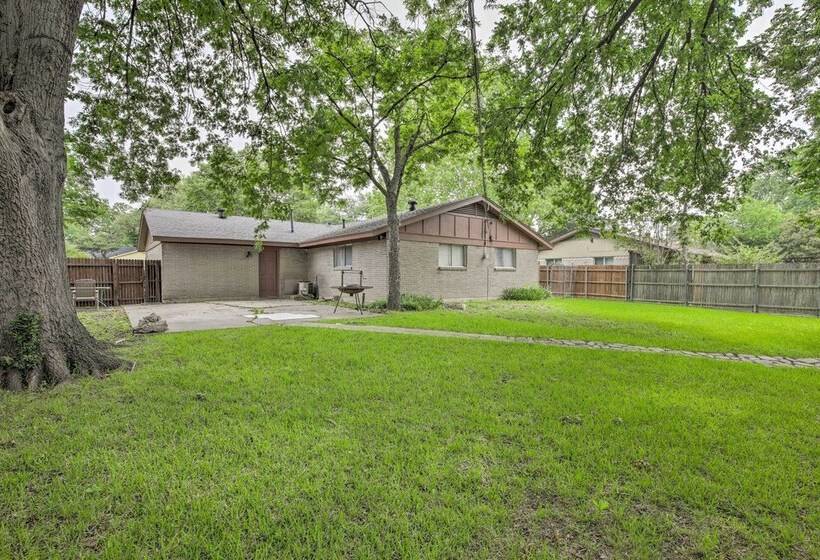 1 Mi To University Of Texas: Home In Richardson!