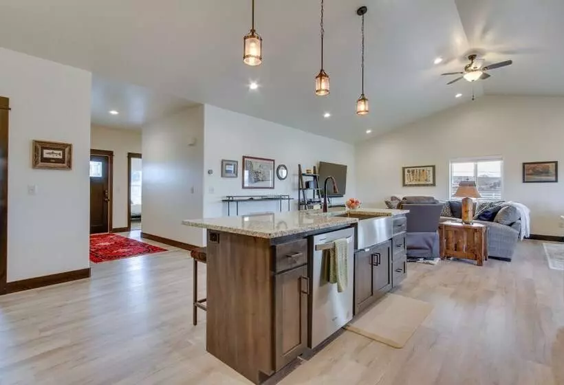 Tranquil Silverwood Estates < 1 Mile To River!