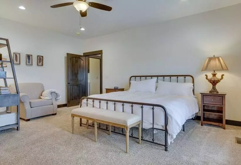 Tranquil Silverwood Estates < 1 Mile To River!