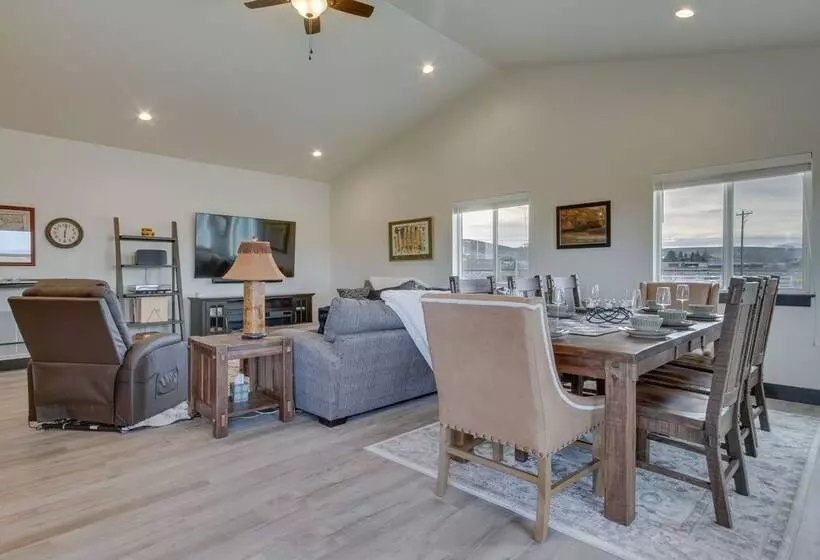 Tranquil Silverwood Estates < 1 Mile To River!