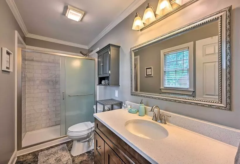 Unique, All Encompassing Family Farmstead!