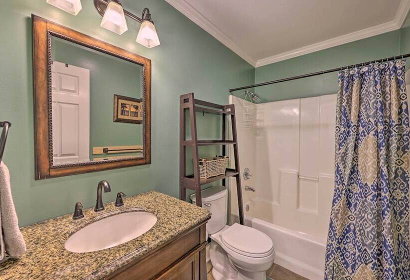 Unique, All Encompassing Family Farmstead!