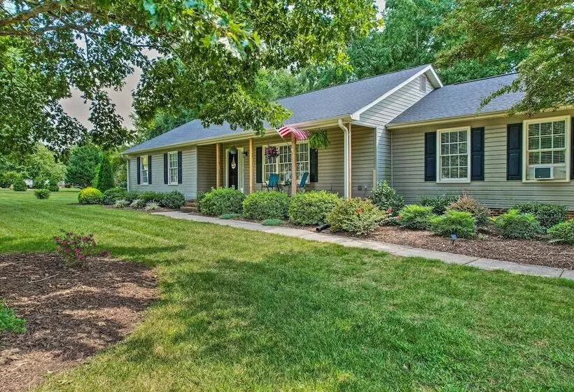 Unique, All Encompassing Family Farmstead!