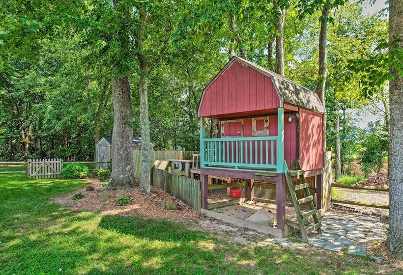 Unique, All Encompassing Family Farmstead!