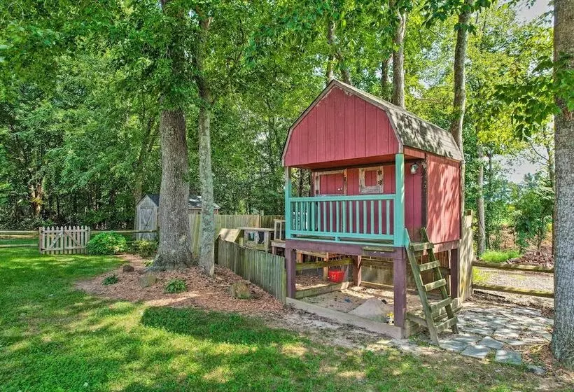 Unique, All Encompassing Family Farmstead!