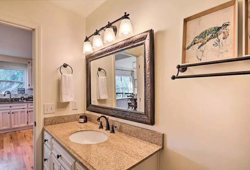 Waterfront Lake Martin Home W/ Private Dock & View