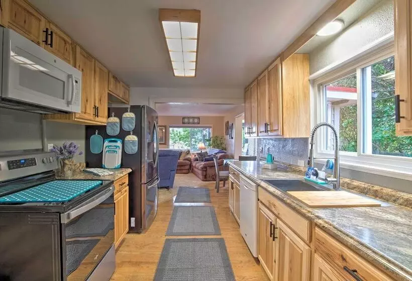 Waterfront North Bend Home: 9 Miles Into Town