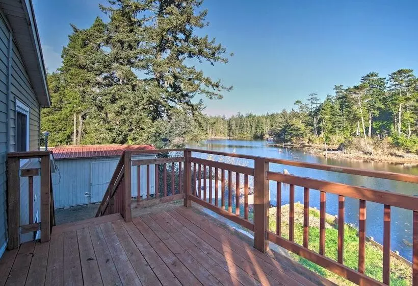 Waterfront North Bend Home: 9 Miles Into Town