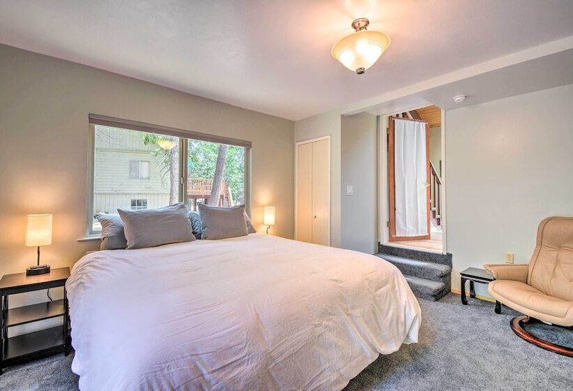 Welcoming Mi Wuk Cabin Retreat Near Hiking!