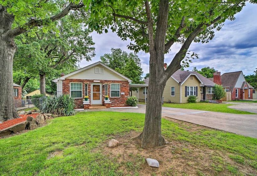 Welcoming Tulsa Home ~ 1 Mi To Expo Center!