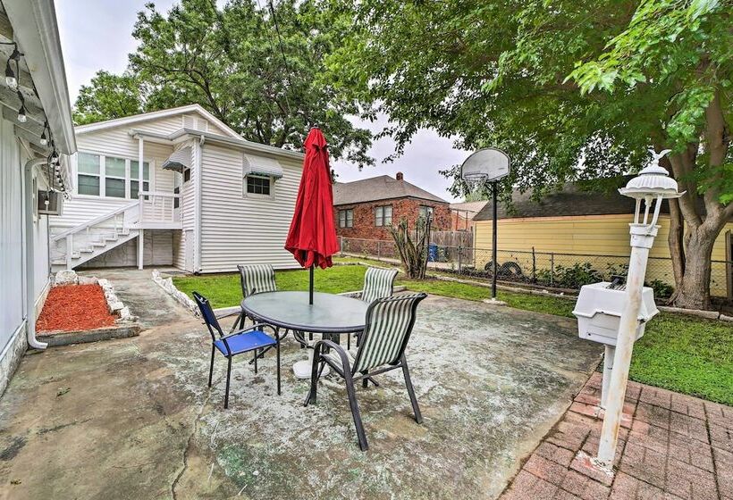 Welcoming Tulsa Home ~ 1 Mi To Expo Center!