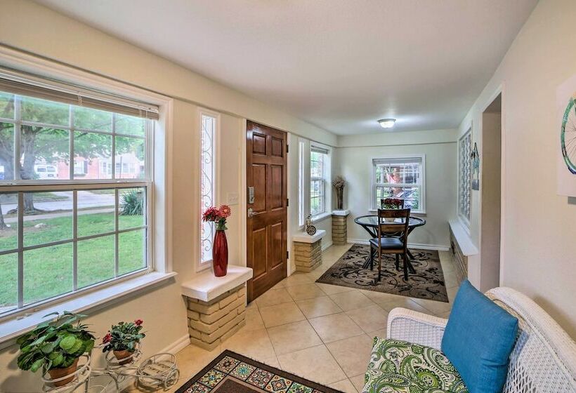 Welcoming Tulsa Home ~ 1 Mi To Expo Center!