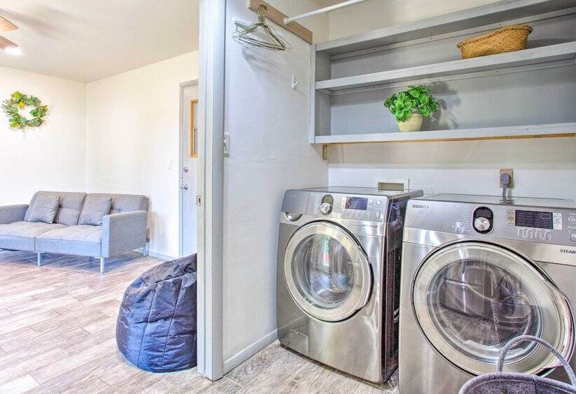 Woodward Home Near Crystal Beach Water Park!