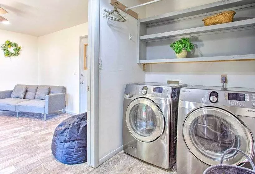 Woodward Home Near Crystal Beach Water Park!