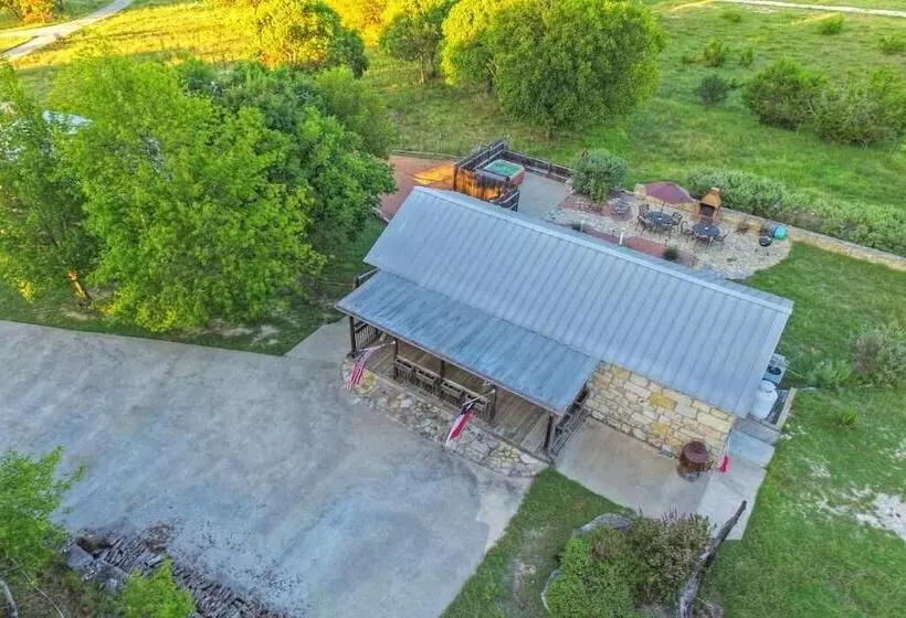 ベッドアンドブレックファースト A Barn At The Quarry