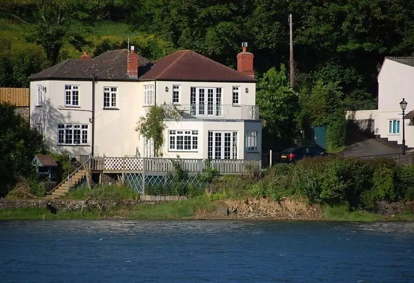 تختخواب و صبحانه Riverside Bideford