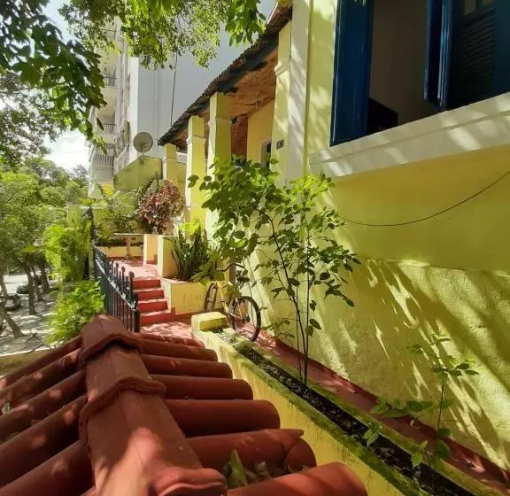 Brasileranza Hostel