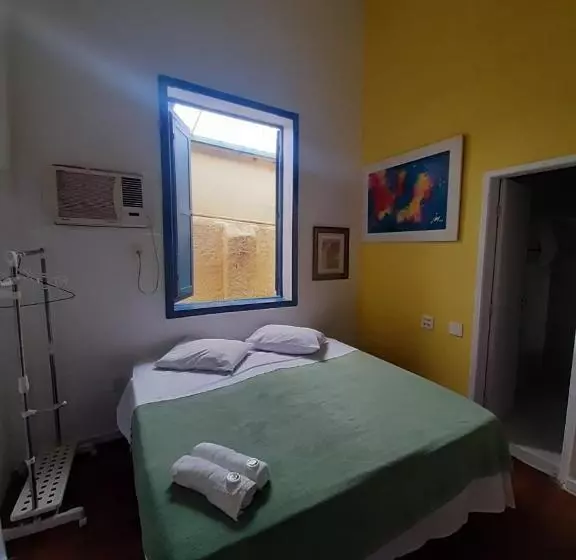 Brasileranza Hostel