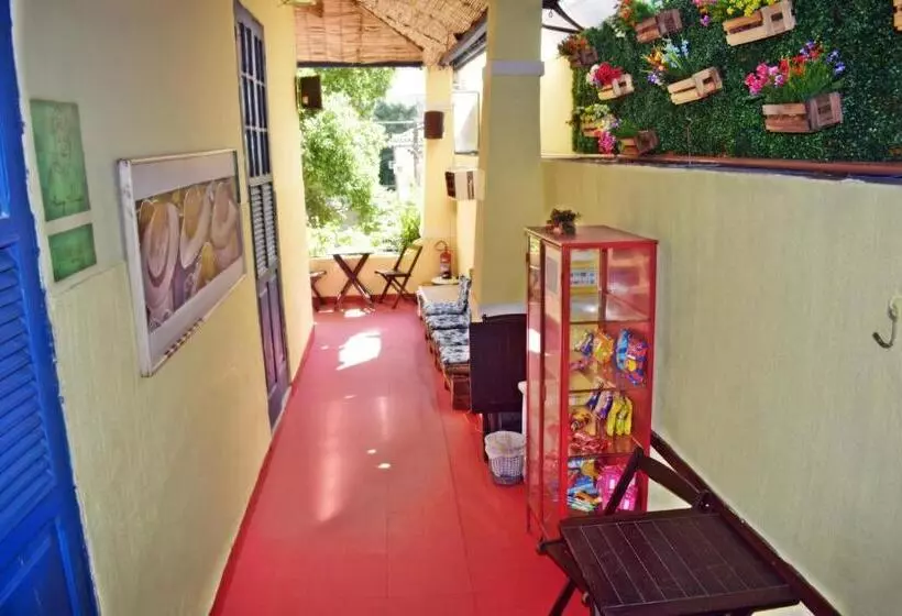 Brasileranza Hostel