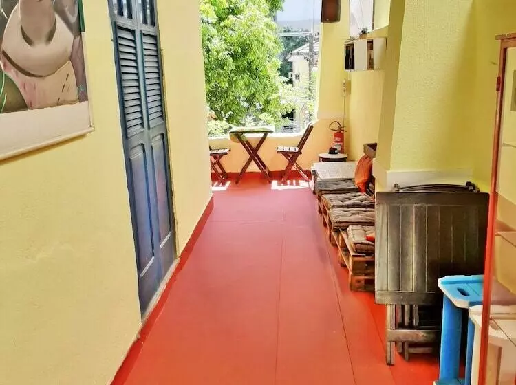 Brasileranza Hostel