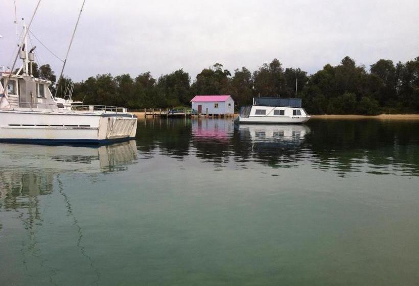 호텔 Bluewater Apartments