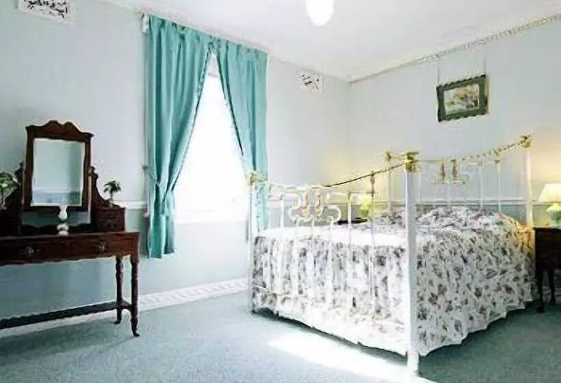 Hotelli Briardale Bed & Breakfast