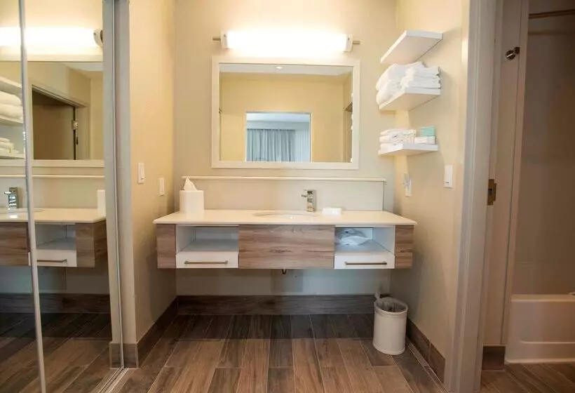 ホテル Hampton Inn & Suites By Hilton Thunder Bay