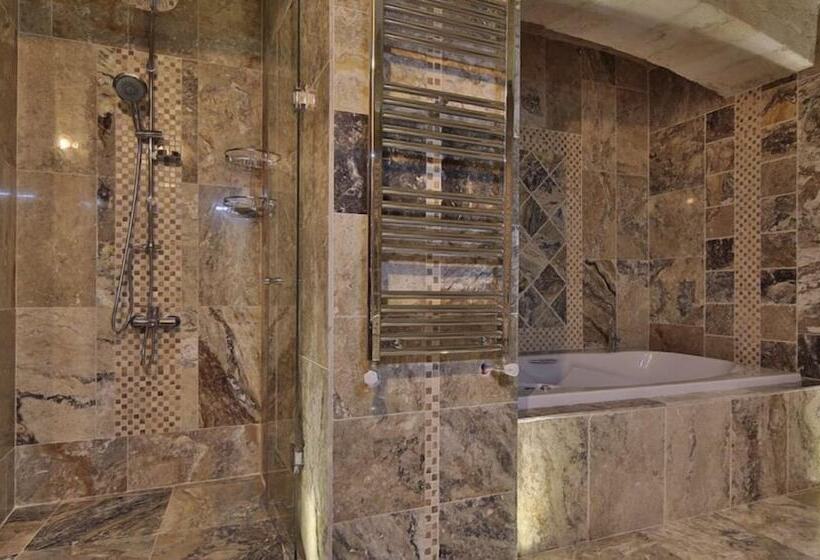 בית מלון כפרי Heaven Cave House   Razziya Evi