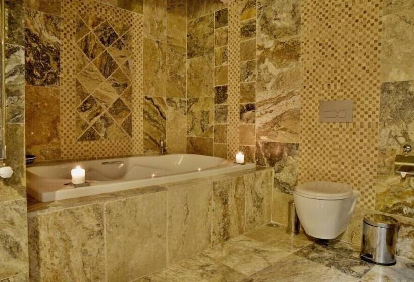 בית מלון כפרי Heaven Cave House   Razziya Evi