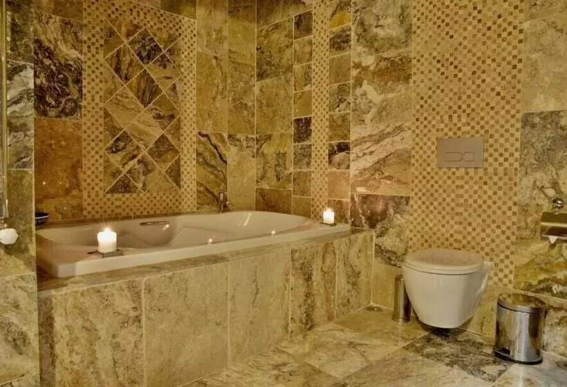 هتل Heaven Cave House   Razziya Evi