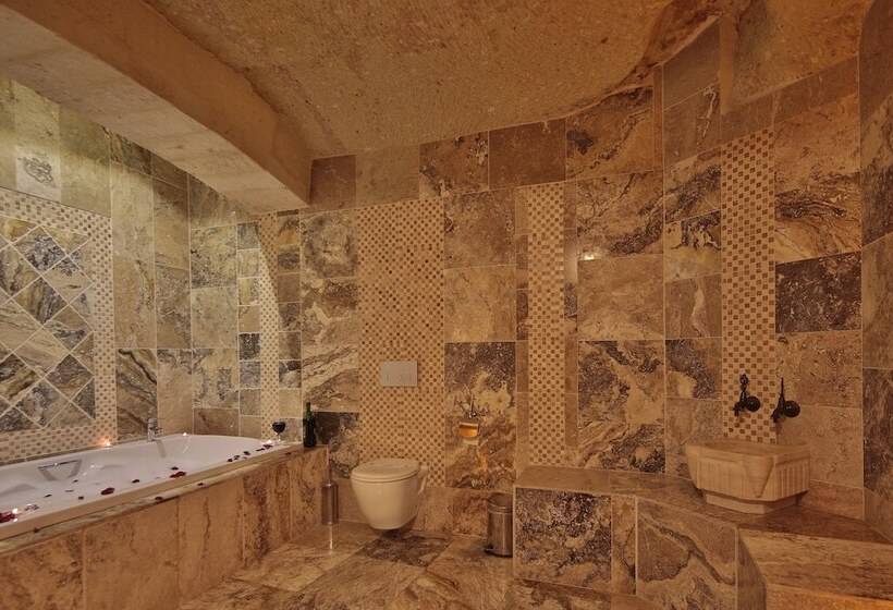 בית מלון כפרי Heaven Cave House   Razziya Evi