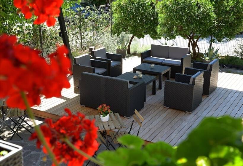 בית מלון כפרי Loretta & Dependance